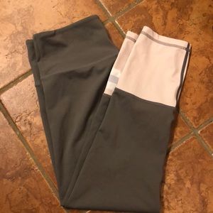 Zyia active leggings grey with pink/white 7/8